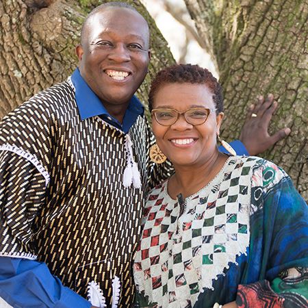 Image of Ron and Natalie Daise standing side by side